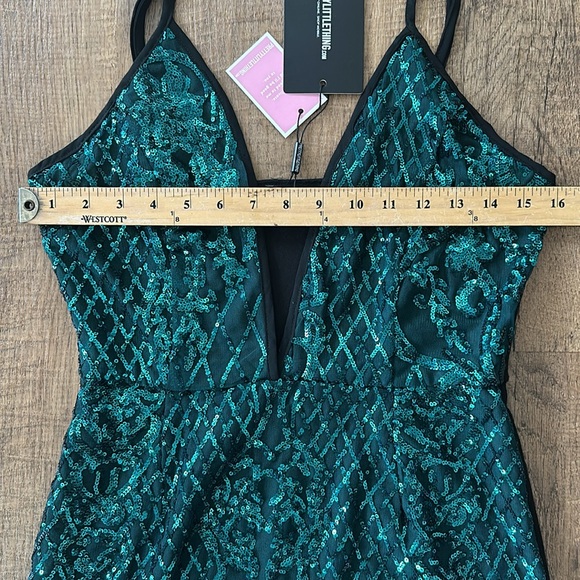 PrettyLittleThing Emerald Green/black Strappy Sequin Dress size 6 New w/tags - Picture 4 of 10